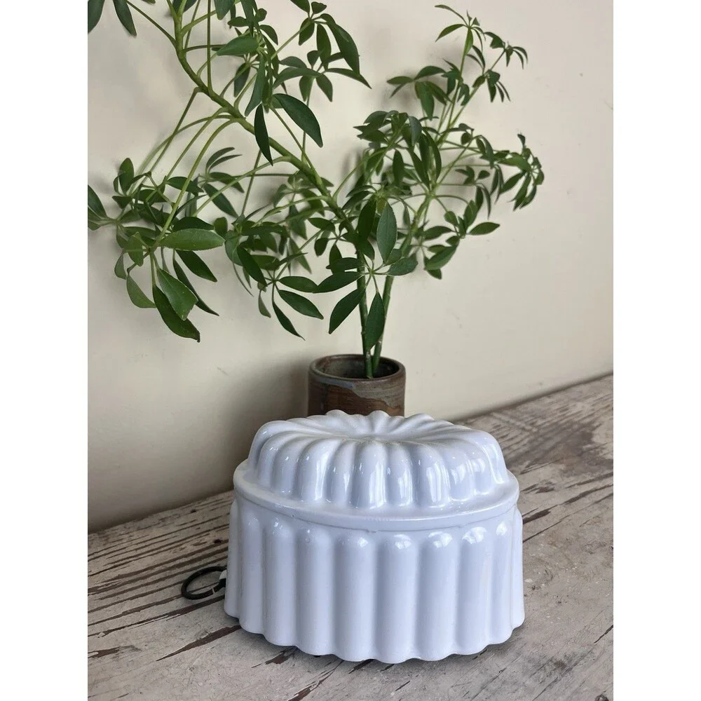 Vintage Dutch White Enamelware Jello Pudding Mold W/ Hanger Cottage Kitchen Home